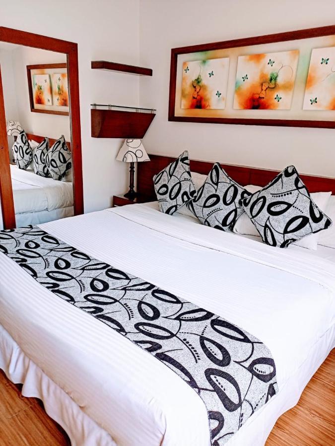 Hotel Marbella Chico Bogota Ngoại thất bức ảnh