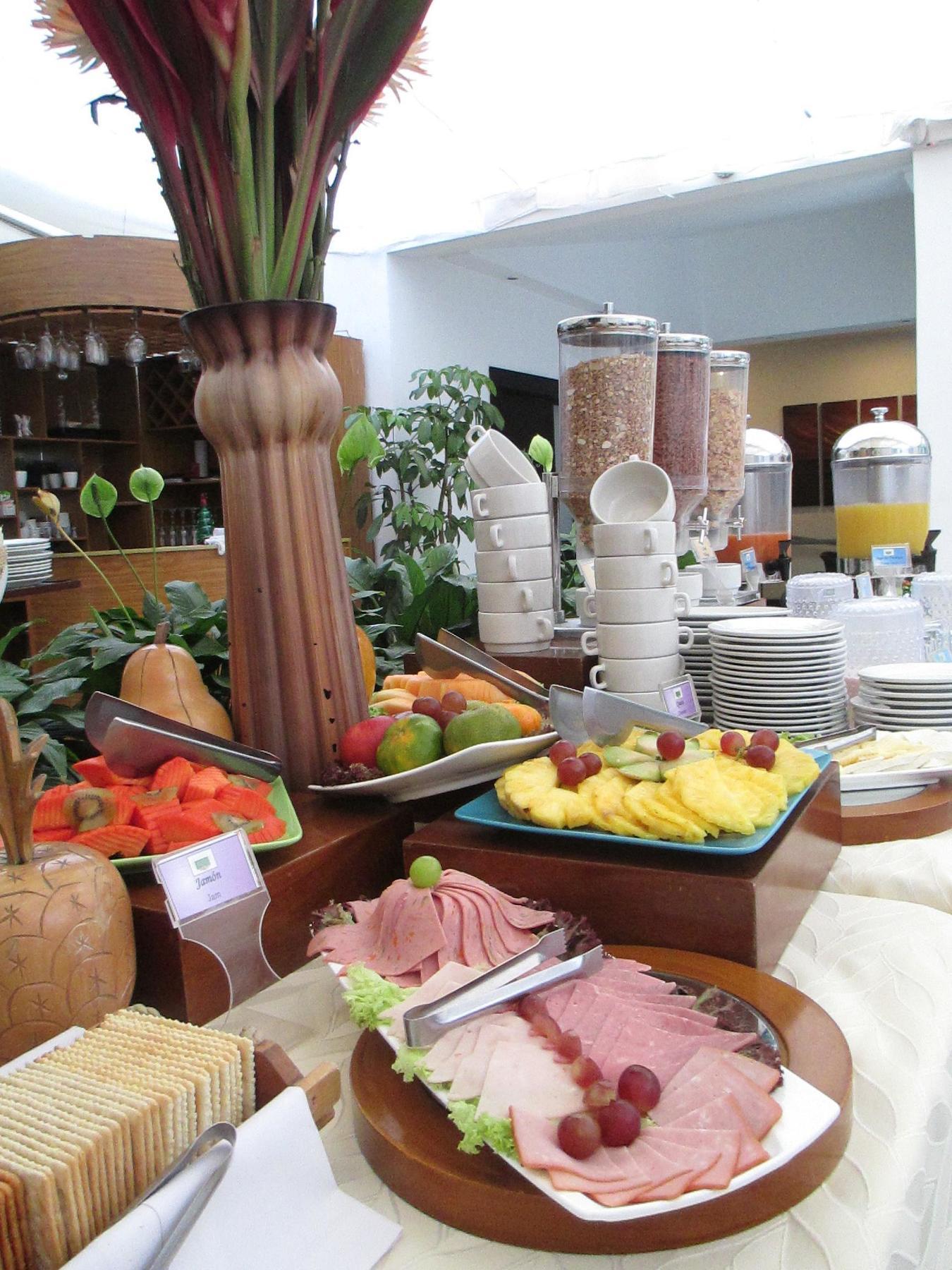 Hotel Marbella Chico Bogota Ngoại thất bức ảnh