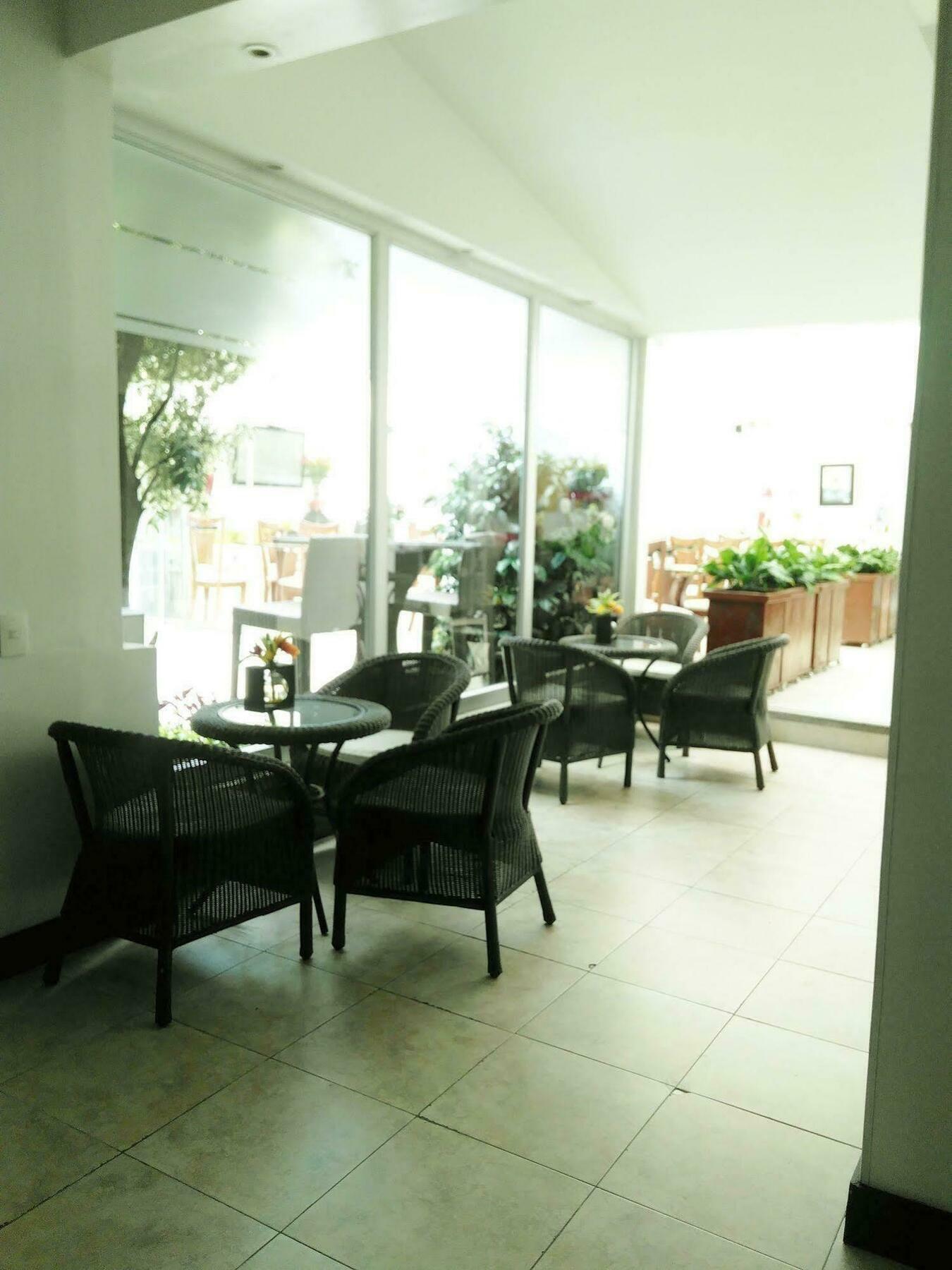 Hotel Marbella Chico Bogota Ngoại thất bức ảnh